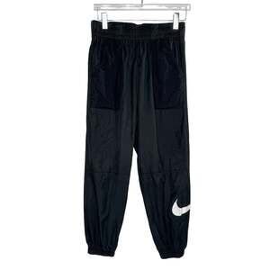 Nike NSW Swoosh Pant M Black Patch Pocket Windbreaker Material Active Revolve
